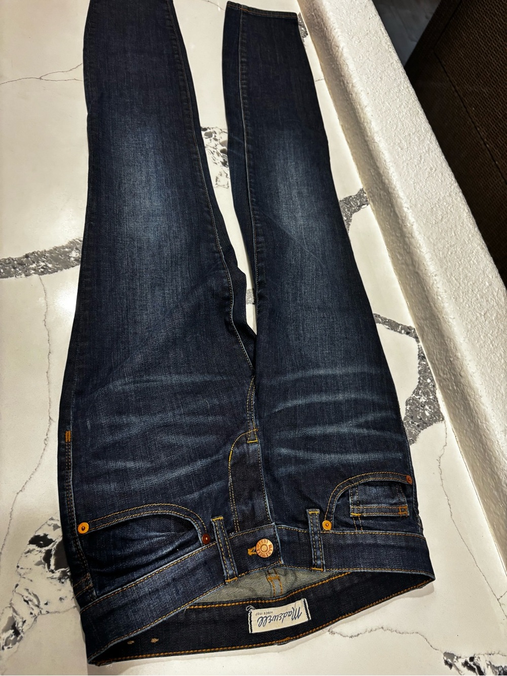 Madewell Dark Indigo Jeans with Orange Contrast Stitching size 25